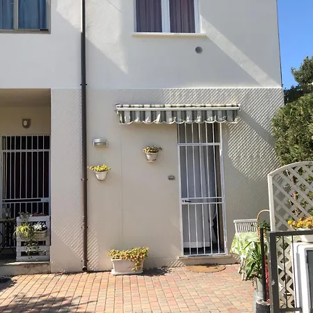 Casa Laura A Due Passi Dal Mare דירה רימיני
