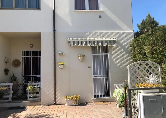 Casa Laura A Due Passi Dal Mare Appartement Rimini